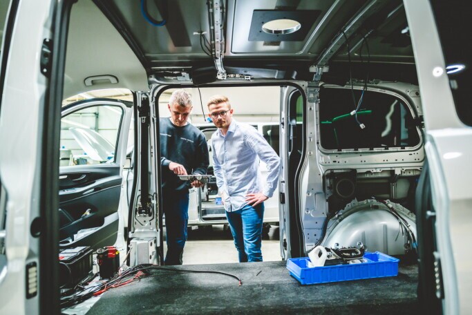 KFZ-Mechatroniker oder KFZ-Elektriker Sonderfahrzeugbau (m/w/d), 1. Bild