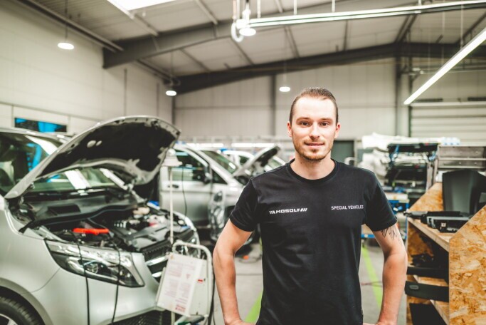 KFZ-Mechatroniker oder KFZ-Elektriker Sonderfahrzeugbau (m/w/d), 3. Bild