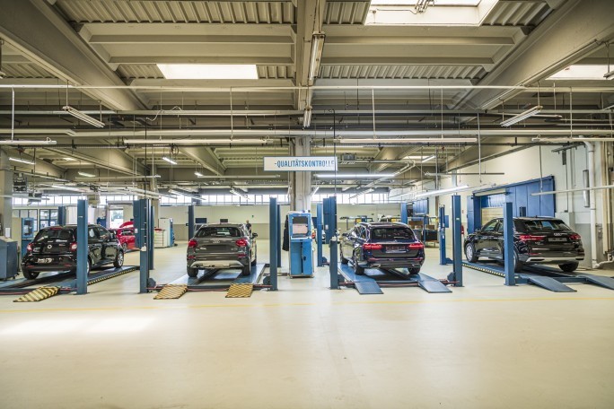 Kfz-Mechatroniker & Kfz-Bewerter (m/w/d), 3. Bild