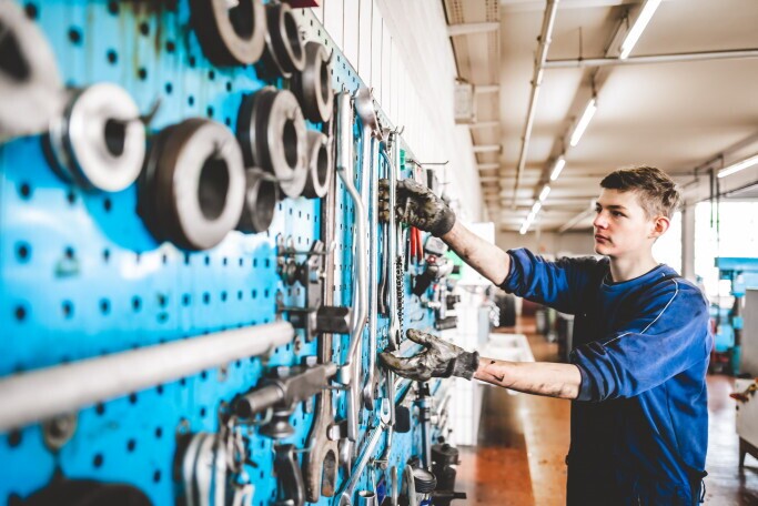 Ausbildung zum Kraftfahrzeugmechatroniker (m/w/d) Schwerpunkt Nutzfahrzeugtechnik 2027, 1. Bild